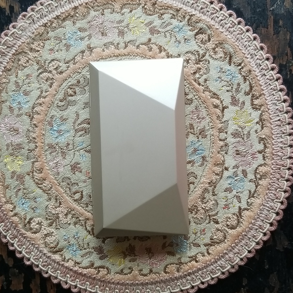 Ring box, suitable for engagement ring.